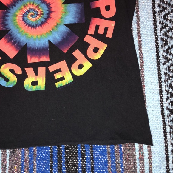 Red Hot Chili Peppers Crop Top Tee Shirt - Picture 6 of 12
